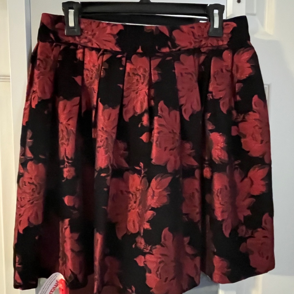 Alice + Olivia Black and Red Holiday Skirt, Size 10, NEW